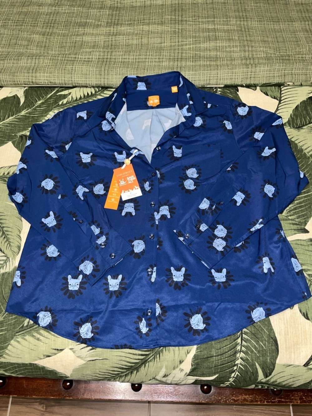 CON.STRUCT Women's Navy Dog Face Print Button-Down Shirt - XL
